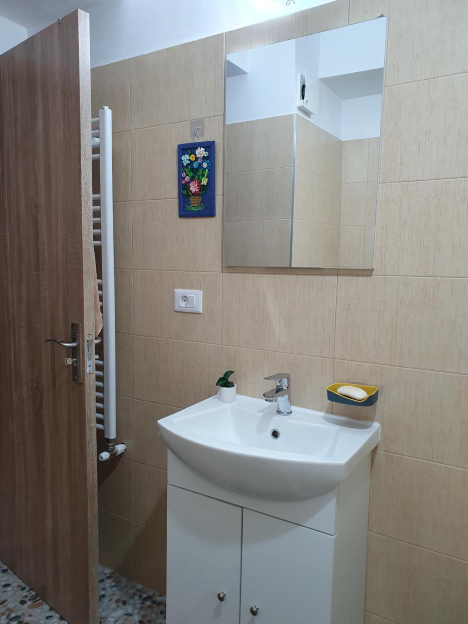Apartament Castelul Bran Râmnicu Vâlcea Exteriér fotografie
