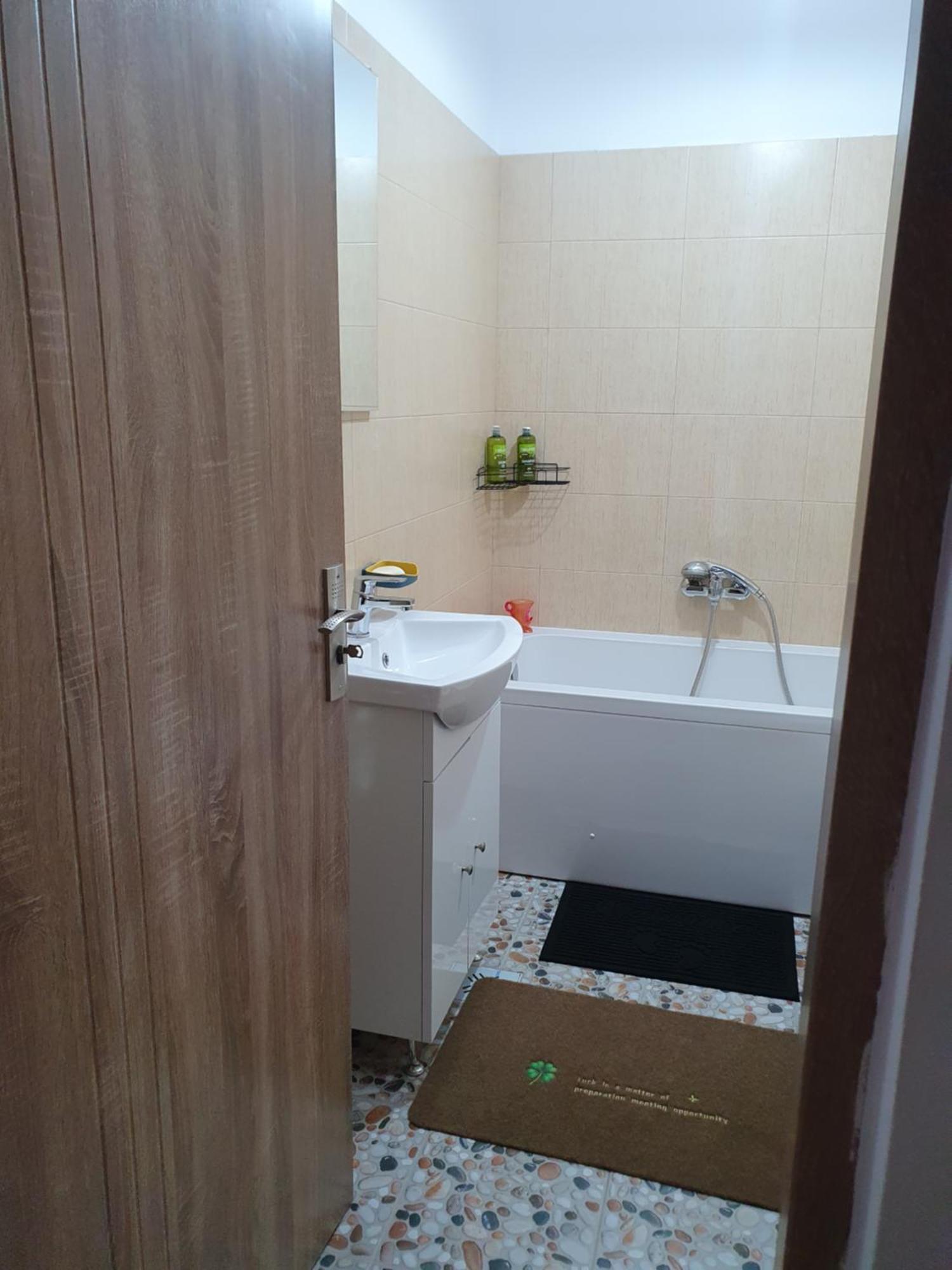 Apartament Castelul Bran Râmnicu Vâlcea Exteriér fotografie